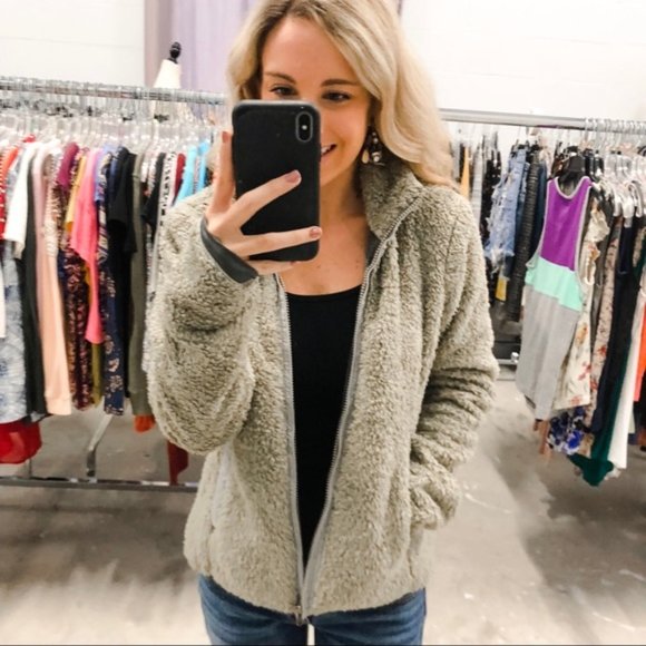 Patagonia Jackets & Blazers - Patagonia | Sherpa Zip Up Los Gatos Fleece Jacket